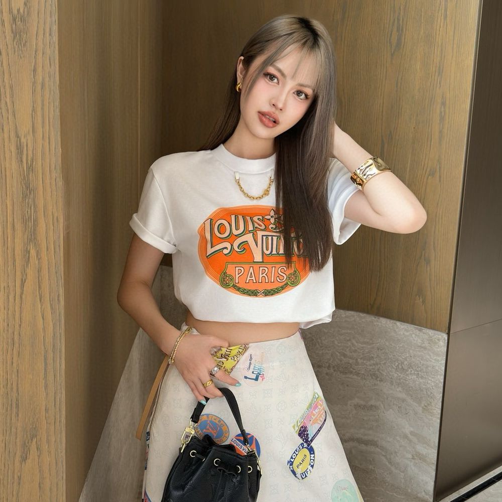 [루이비통]클래식 모노그램 프린트 체인 티셔츠