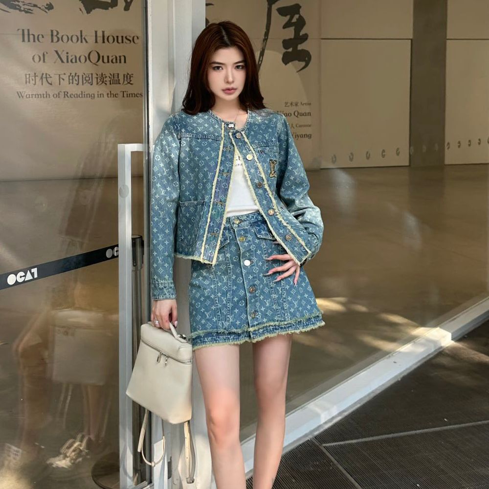 [루이비통] 25 포켓 데님 스커트