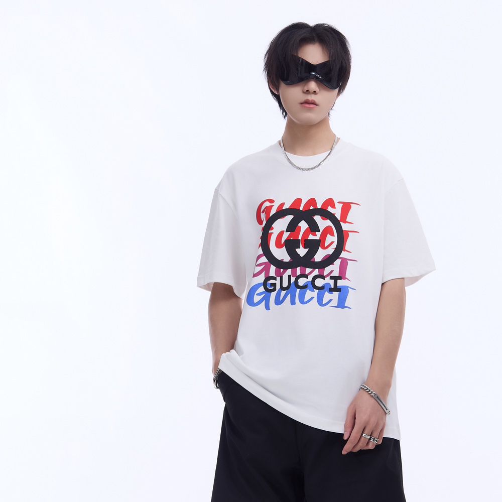 [구찌] 그라디언트 슬로건 더블 G 프린트 티셔츠