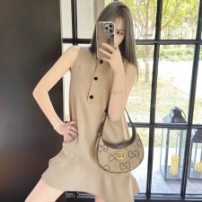 [구찌] 프렌치 러프 폴로넥 슬리브리스 원피스