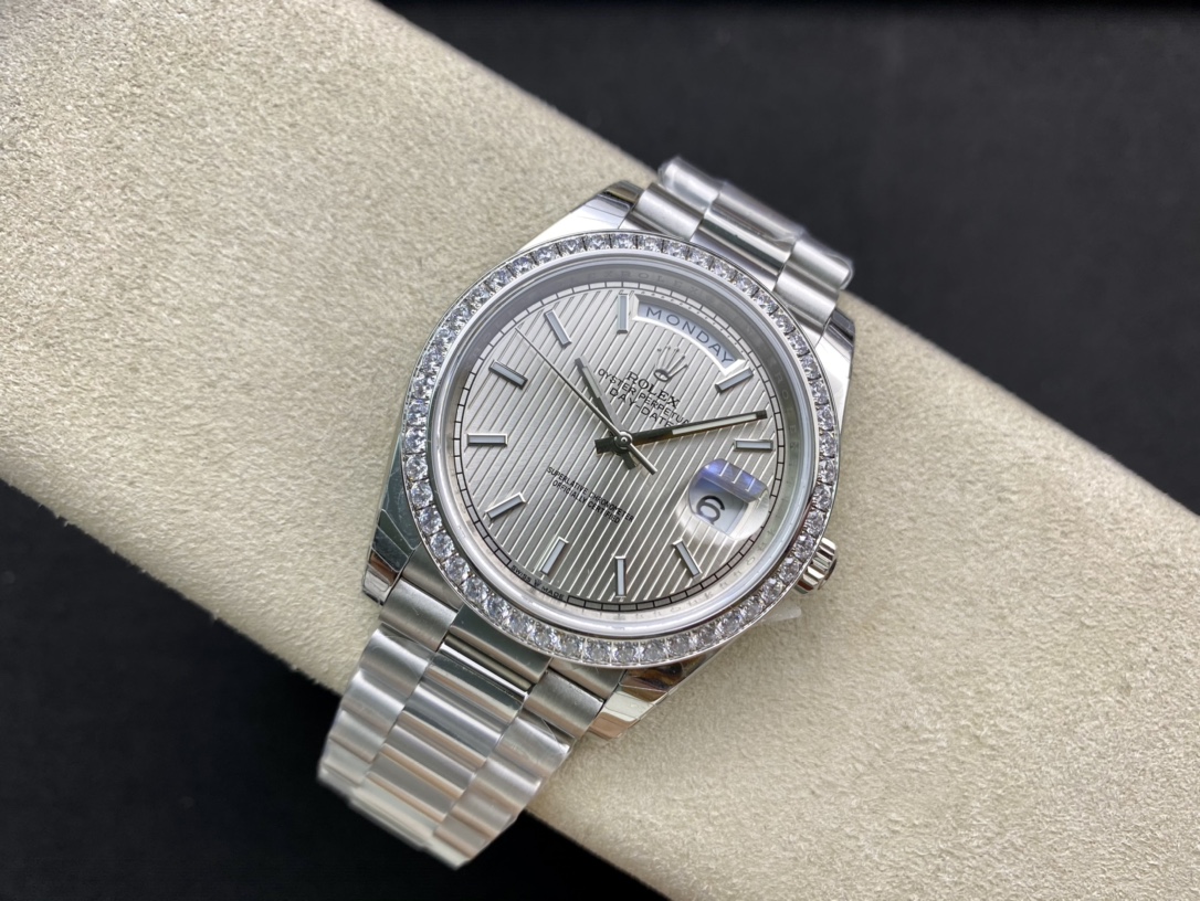 [롤렉스] 롤렉스 데이데이트 40MM 228239 프레지던트 베젤 큐빅 Rolex DayDate