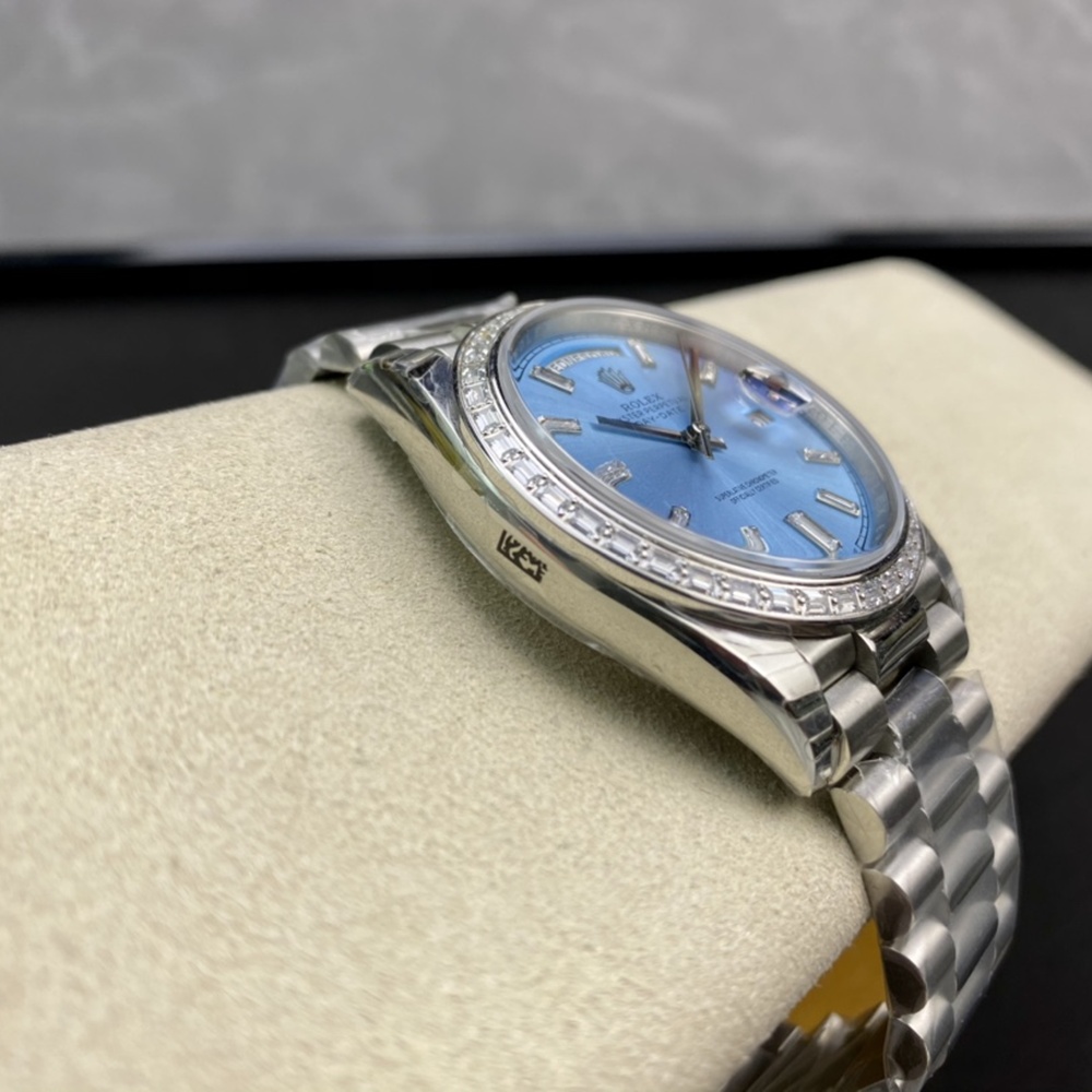 [롤렉스] 롤렉스 데이데이트 40MM 228239 프레지던트 블루 다이얼 Cubic bezel (큐빅 베젤) Rolex DayDate