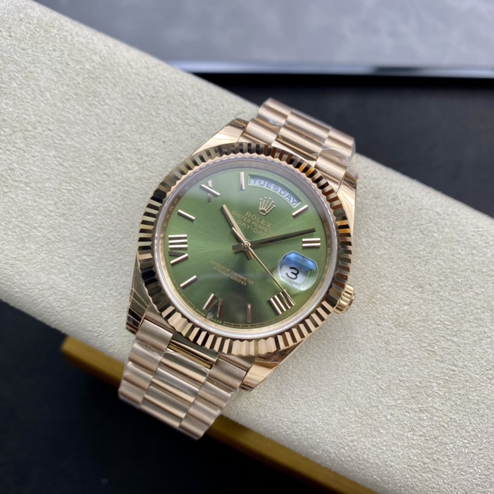 [롤렉스] 롤렉스 데이데이트 맥그리거 워치 40MM 228239 프레지던트 로즈골드 애버그린 다이얼 Fluted bezel (플루티드 베젤) Rolex DayDate