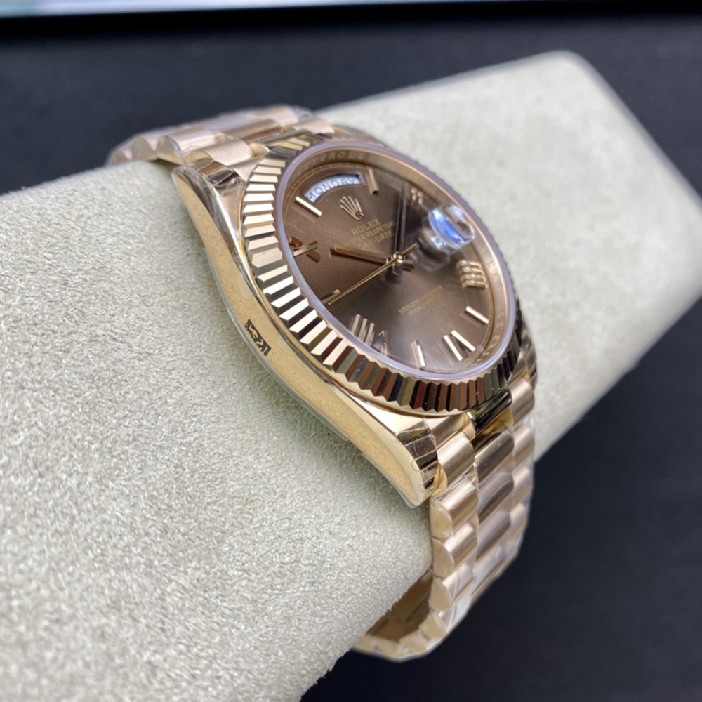 [롤렉스] 롤렉스 데이데이트 40MM 228239 프레지던트 로즈골드 로만 다크브라운 다이얼 Fluted bezel (플루티드 베젤) Rolex DayDate