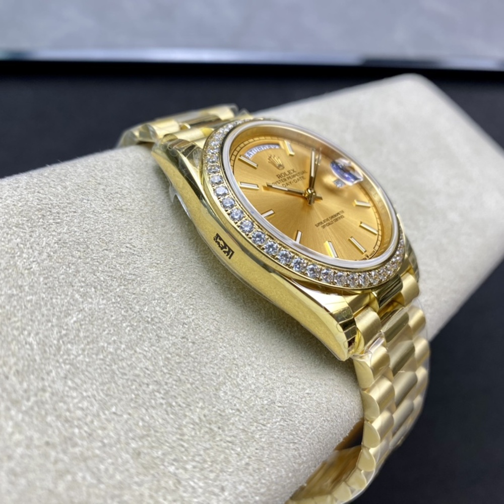 [롤렉스] 롤렉스 데이데이트 40MM 228239 프레지던트 엘로우골드 다이얼 Cubic bezel (큐빅 베젤) Rolex DayDate