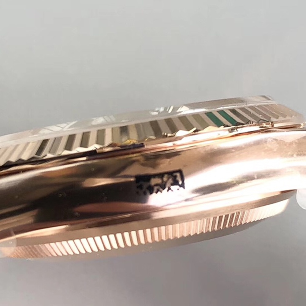 [롤렉스] 롤렉스 데이데이트 36/40mm 128238 로즈골드 인덱스 화이트 다이얼 Fluted bezel (플루티드 베젤) Rolex DayDate