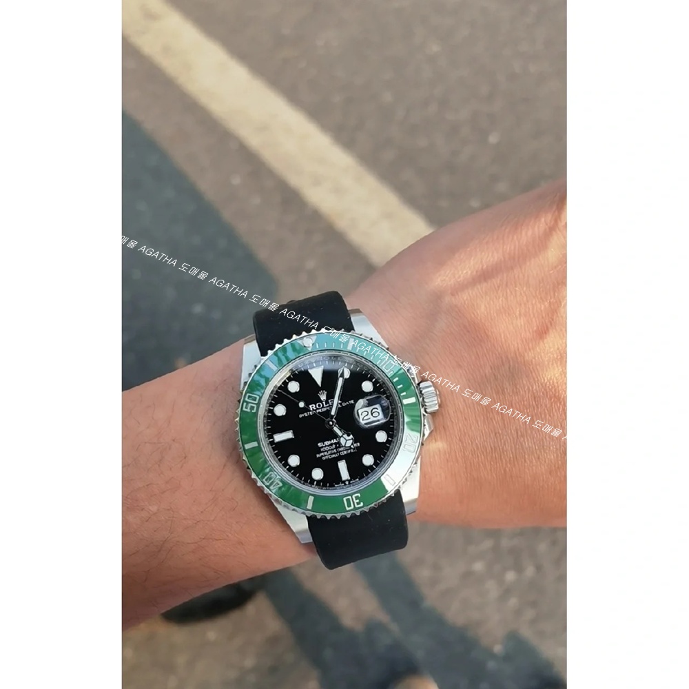 [롤렉스] Rolex 신형 서브마리너 스타벅스 40/41mm Submariner Date  Mens Watch OYSTER PERPETUAL M126610LN - 롤렉스 Submariner 데이트  오이스터스틸