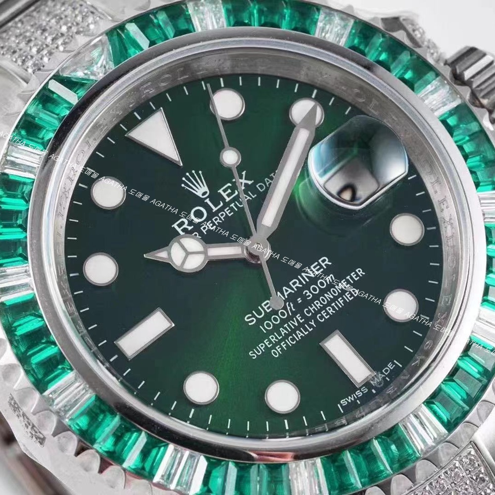 [롤렉스] Rolex 서브마리너 레인보우 헐크 썬레이 그린 40/41mm Submariner Date  Mens Watch OYSTER PERPETUAL M126610LN - 롤렉스 Submariner 데이트  오이스터스틸