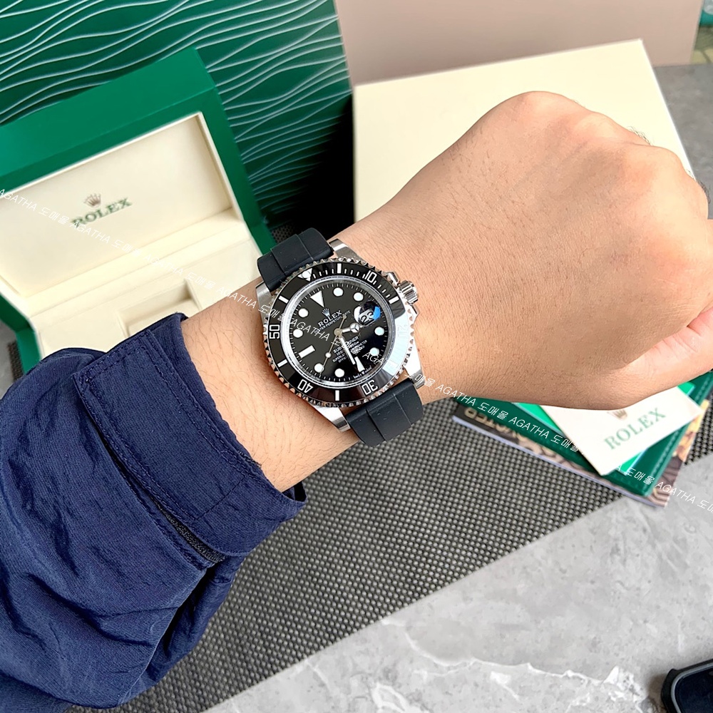 [롤렉스] Rolex 신형 서브마리너 블랙 40/41mm Submariner Date  Mens Watch OYSTER PERPETUAL M126610LN - 롤렉스 Submariner 데이트  오이스터스틸