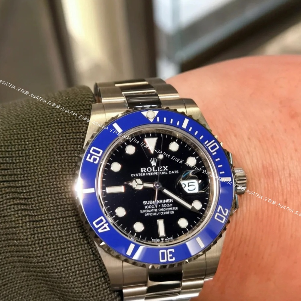 [롤렉스] Rolex 신형 서브마리너 블루블랙 40/41mm Submariner Date  Mens Watch OYSTER PERPETUAL M126610LN - 롤렉스 Submariner 데이트  오이스터스틸