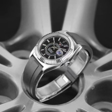 [롤렉스] Rolex Skydweller 롤렉스 스카이드웰러 4326934-38 42mm 실버 인덱스 블랙 다이얼 러버밴드