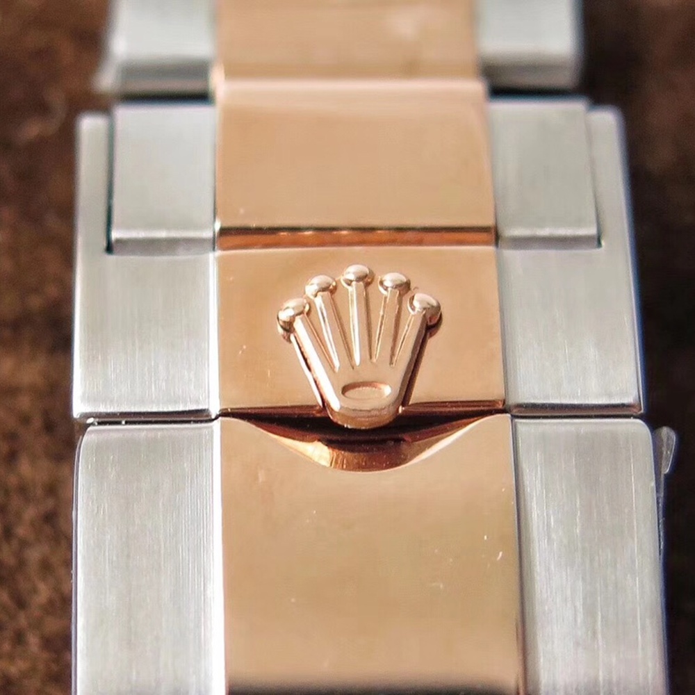 [롤렉스] 롤렉스 GMT-Master II 126715CHNR Rose Gold Box 지엠티마스터2 로즈 루트비어 40mm