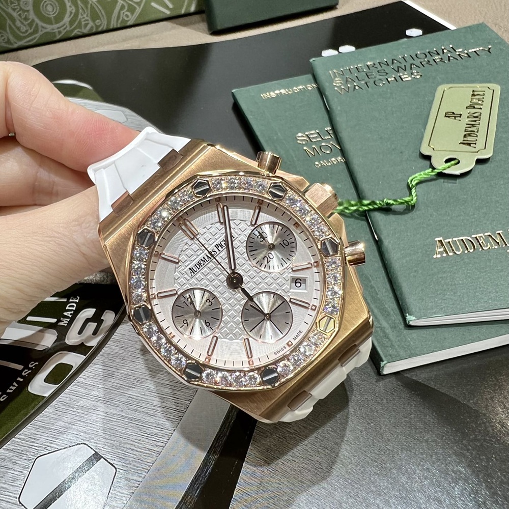 [오데마피게] Audemars Piguet Royal Oak 15451OR - 오데마피게 로얄오크 15451OR  37mm