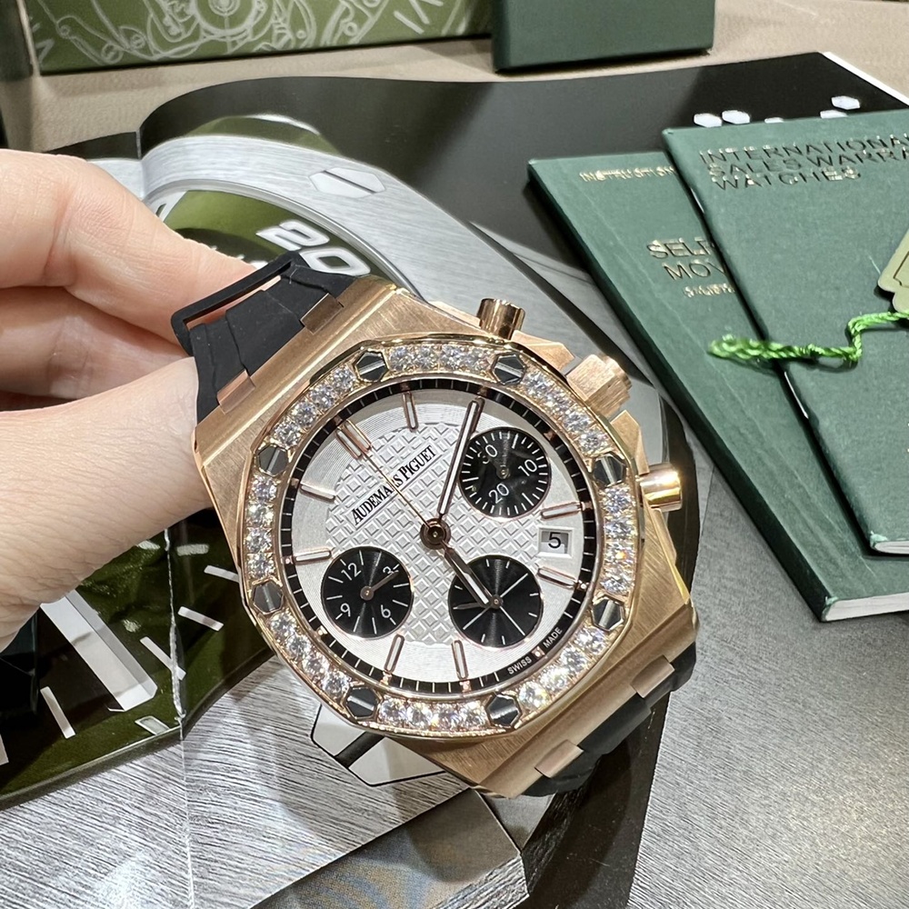 [오데마피게] Audemars Piguet Royal Oak 15451OR - 오데마피게 로얄오크 15451OR  37mm