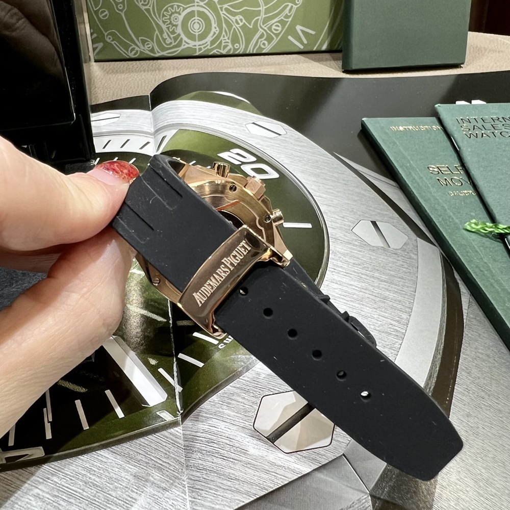 [오데마피게] Audemars Piguet Royal Oak 15451OR - 오데마피게 로얄오크 15451OR  37mm