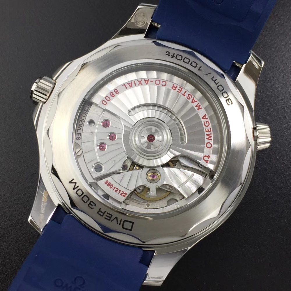 [오메가] 씨마스터 프로페셔널 다이버 코엑시얼 크로노미터 300M Seamaster Diver 300M Co‑Axial Master Chronometer Chronograph  42mm