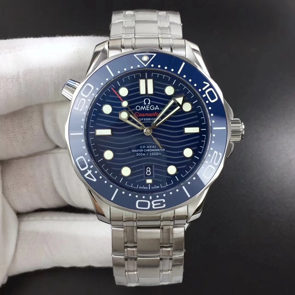 [오메가] 씨마스터 프로페셔널 다이버 코엑시얼 크로노미터 300M Seamaster Diver 300M Co‑Axial Master Chronometer Chronograph  42mm