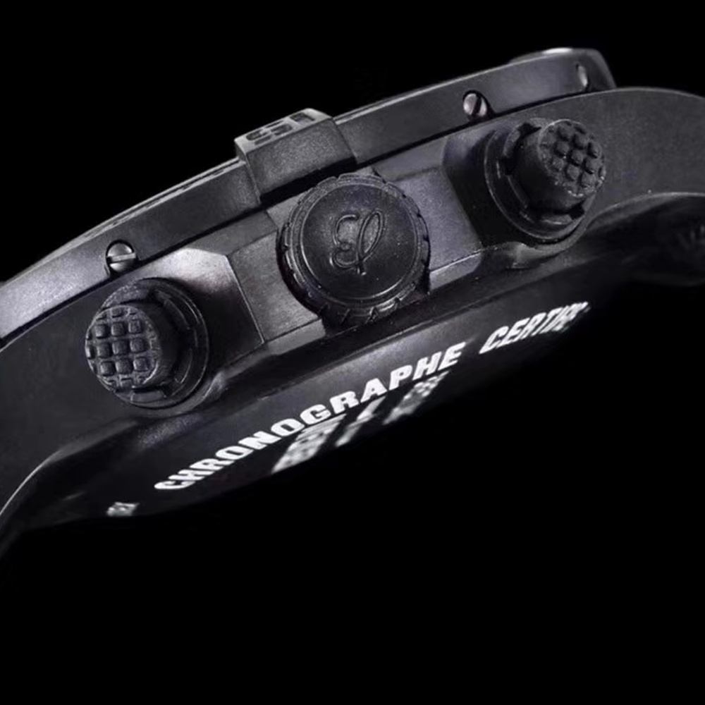 [브라이틀링] Breitling Avenger Chronograph 45mm - 브라이틀링 어벤져 크로노그래프 43/45mm