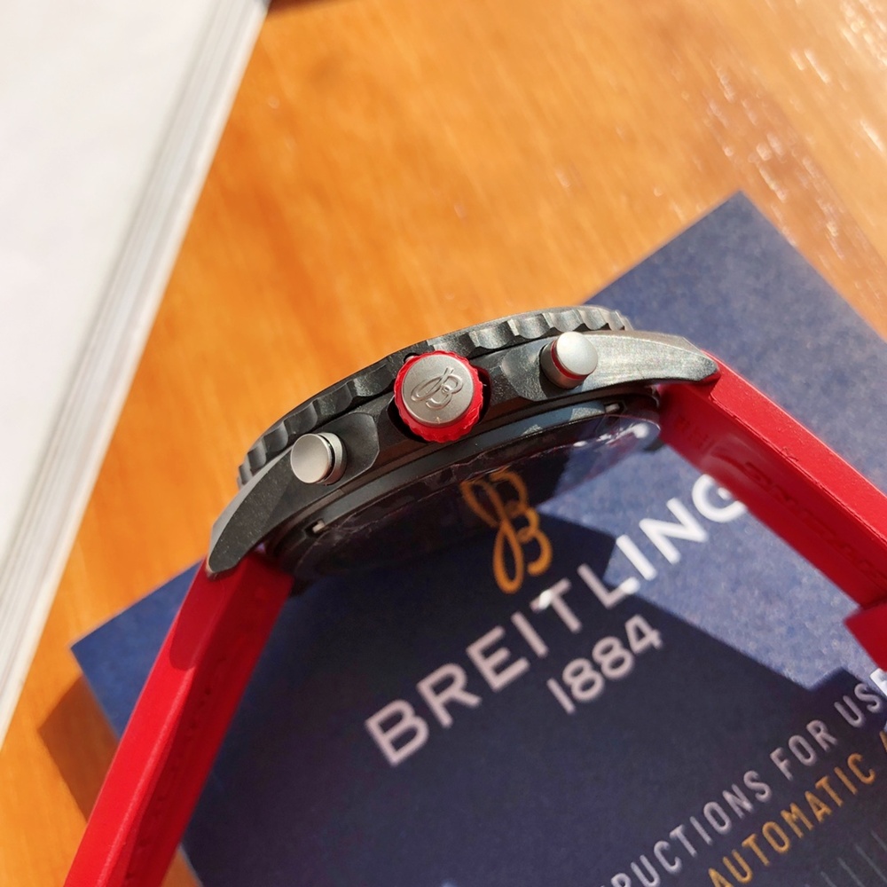 [브라이틀링] Breitling Avenger Chronograph 45mm - 브라이틀링 어벤져 크로노그래프 43/45mm