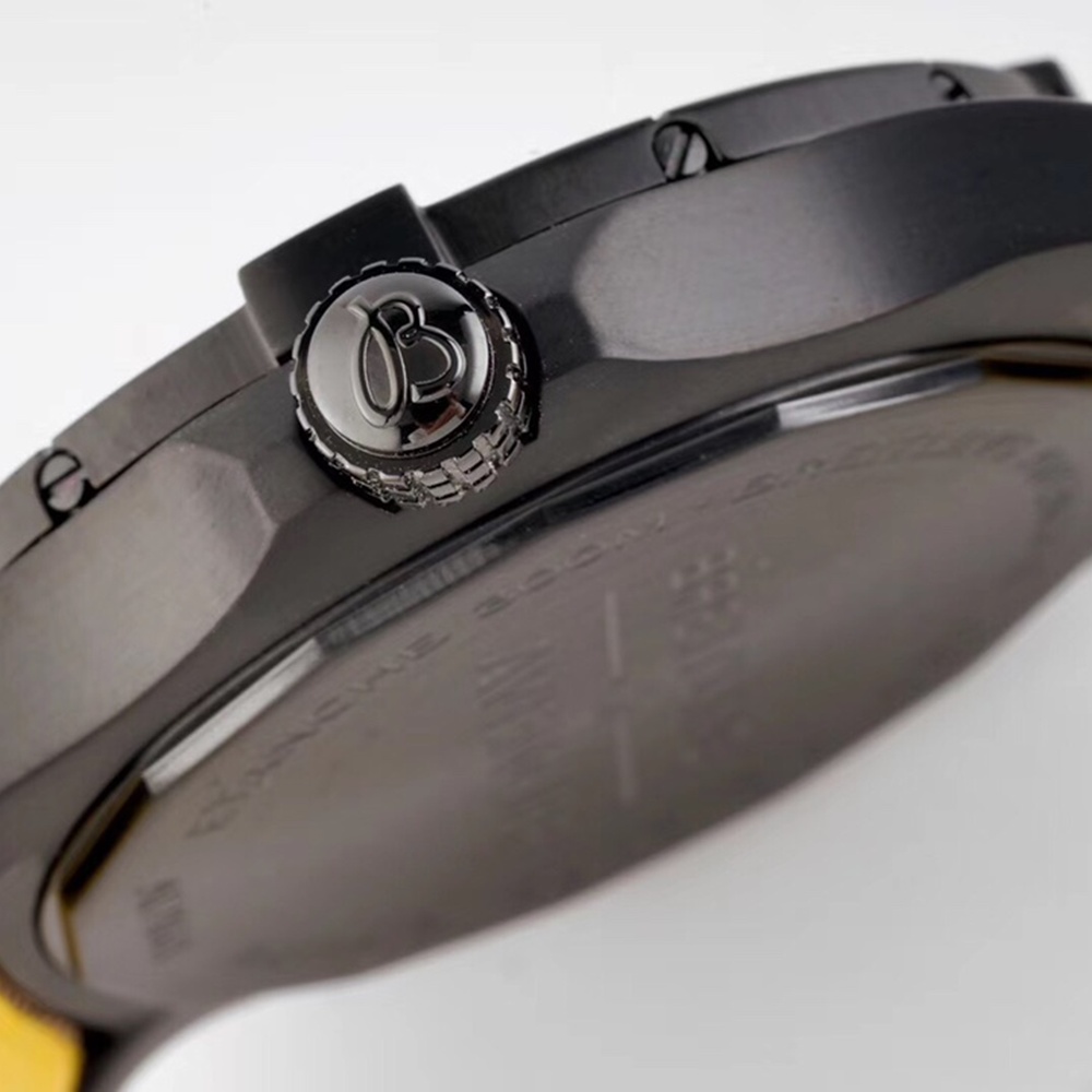 [브라이틀링] Breitling Avenger Chronograph 45mm - 브라이틀링 어벤져 크로노그래프 43/45mm