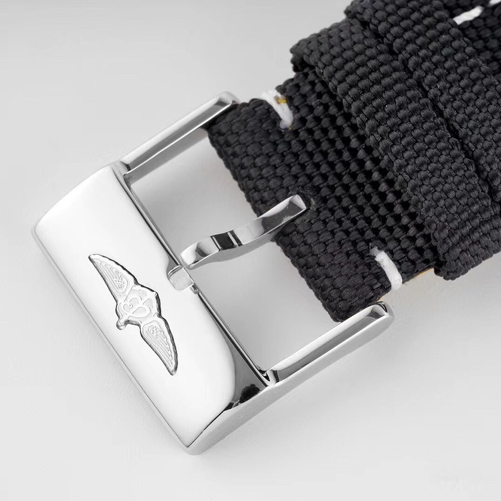 [브라이틀링] Breitling Avenger Chronograph 45mm - 브라이틀링 어벤져 크로노그래프 43/45mm