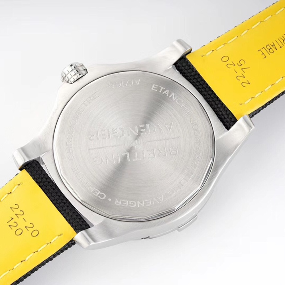 [브라이틀링] Breitling Avenger Chronograph 45mm - 브라이틀링 어벤져 크로노그래프 43/45mm