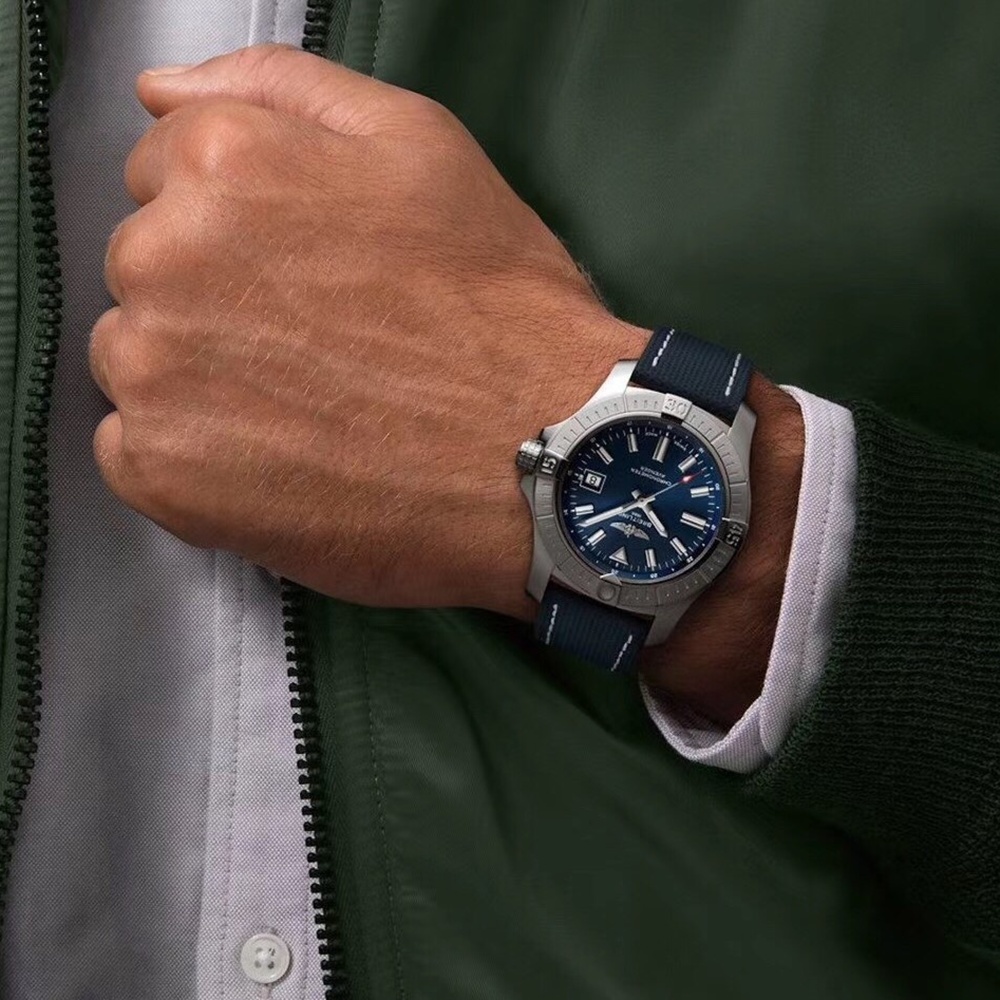 [브라이틀링] Breitling Avenger Chronograph 45mm - 브라이틀링 어벤져 크로노그래프 43/45mm