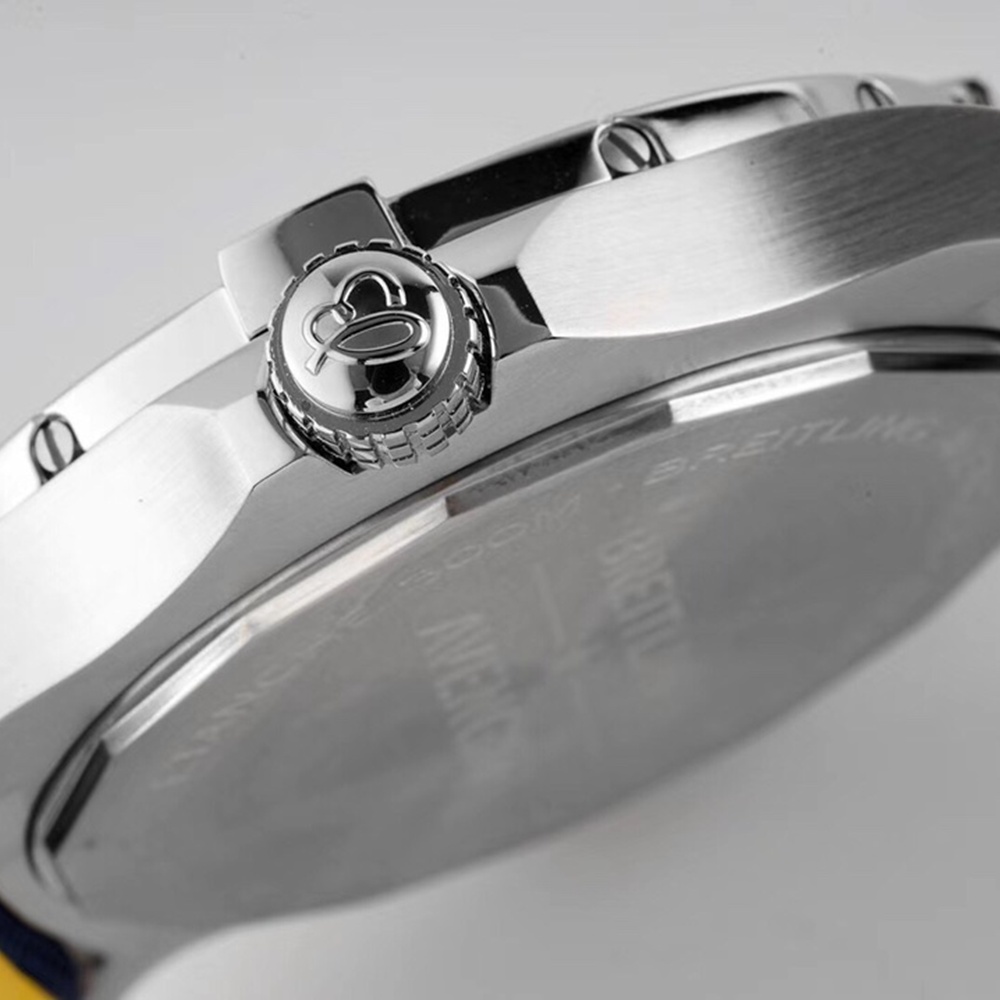 [브라이틀링] Breitling Avenger Chronograph 45mm - 브라이틀링 어벤져 크로노그래프 43/45mm