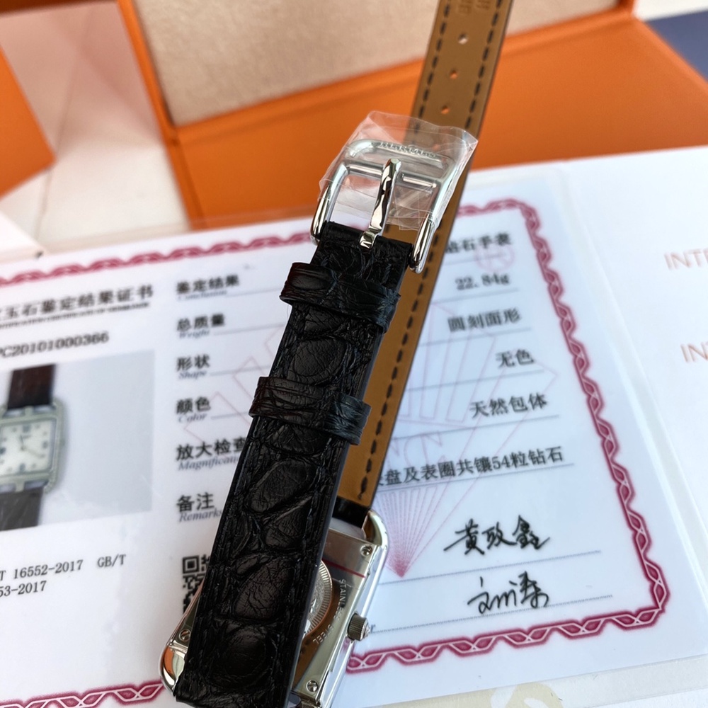 [HERMES] Hermes Cape Cod CC1.232 - 에르메스 케이프코드 23x23mm