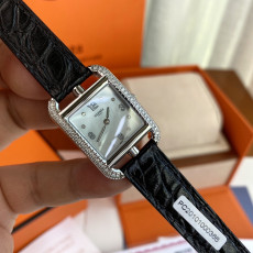 [HERMES] Hermes Cape Cod CC1.232 - 에르메스 케이프코드 23x23mm