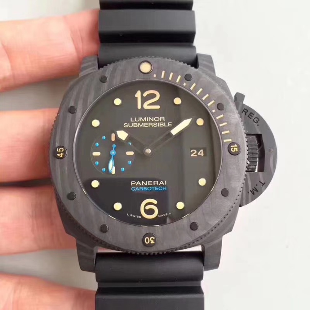 [파네라이] 루미노르 섭머저블 오토메틱 Luminor Submersible Automatic 44mm
