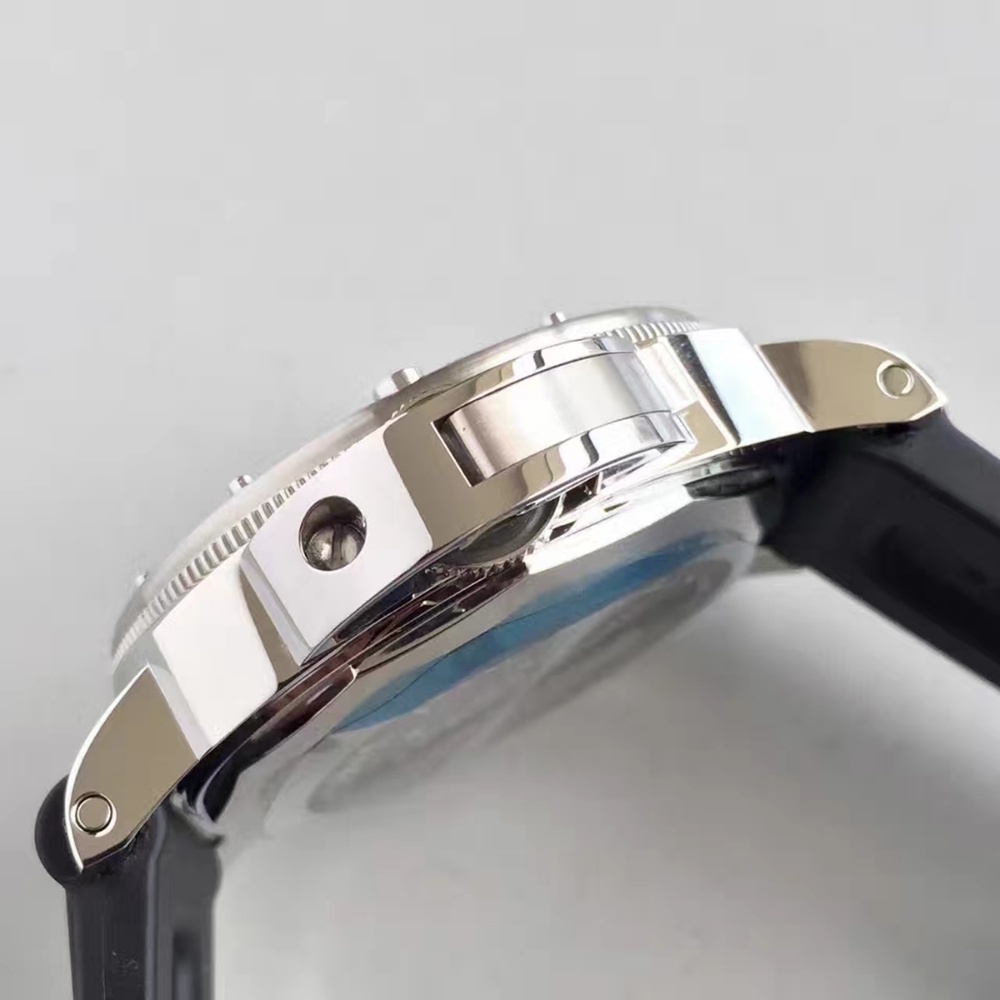 [파네라이] 루미노르 섭머저블 오토메틱 Luminor Submersible Automatic 44mm