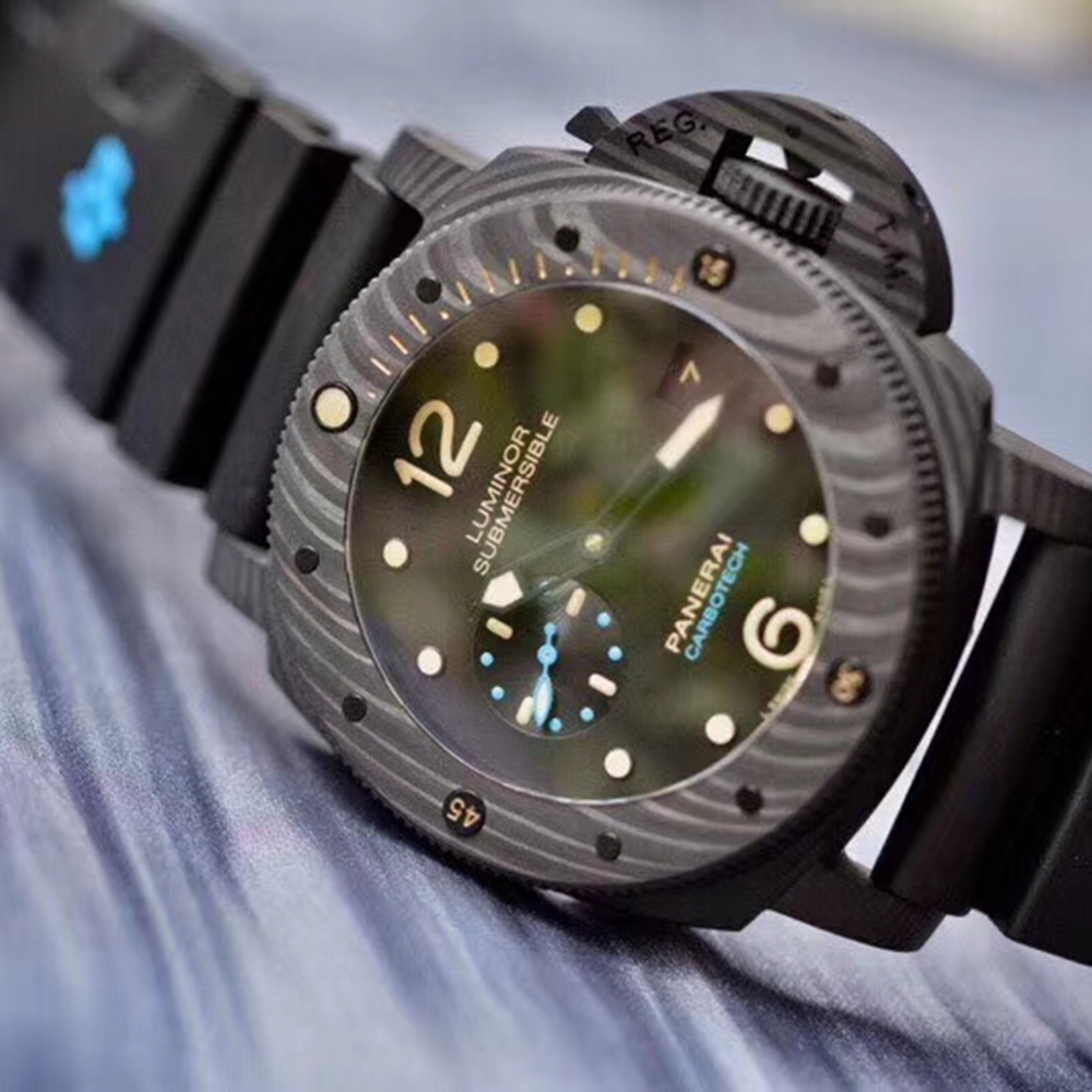 [파네라이] 루미노르 섭머저블 오토메틱 Luminor Submersible Automatic 44mm