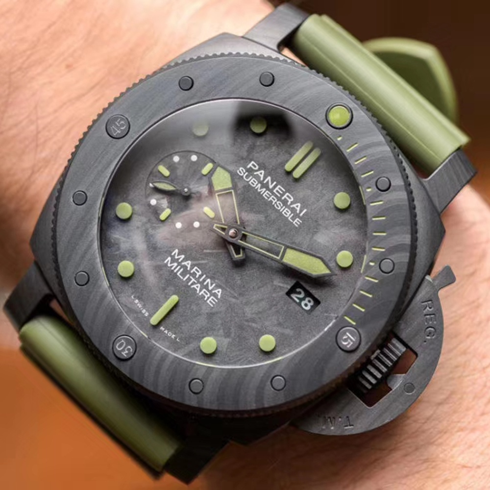 [파네라이] 루미노르 섭머저블 오토메틱 Luminor Submersible Automatic 44mm