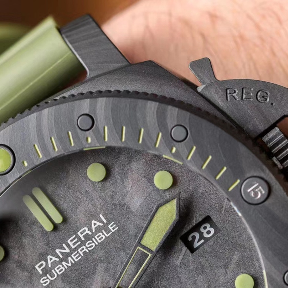 [파네라이] 루미노르 섭머저블 오토메틱 Luminor Submersible Automatic 44mm