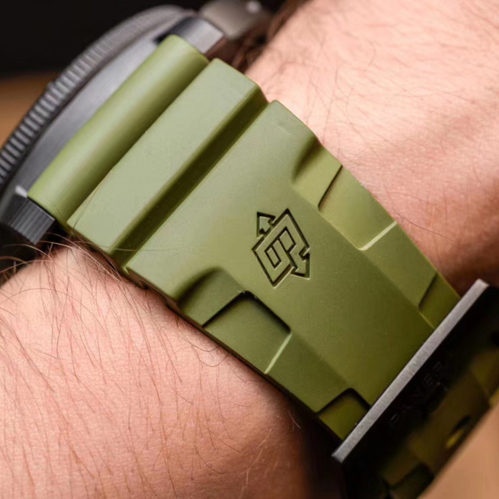 [파네라이] 루미노르 섭머저블 오토메틱 Luminor Submersible Automatic 44mm