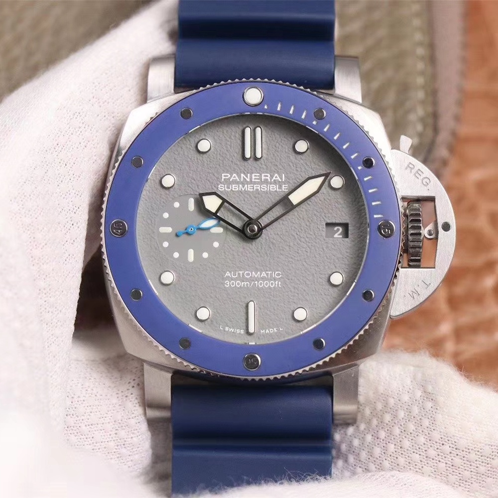 [파네라이] 루미노르 섭머저블 오토메틱 Luminor Submersible Automatic 44mm