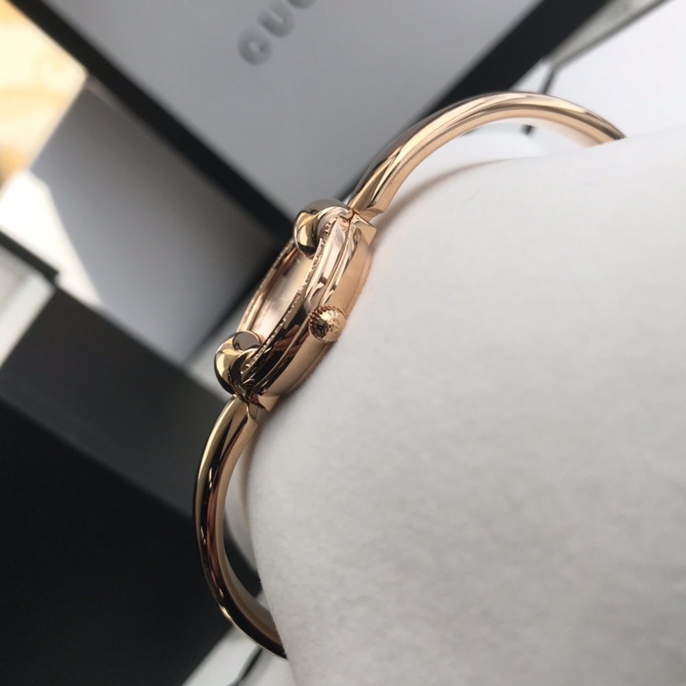 [구찌] GUCCI G LOGO YA141505 팔찌형 쿼츠 27mm