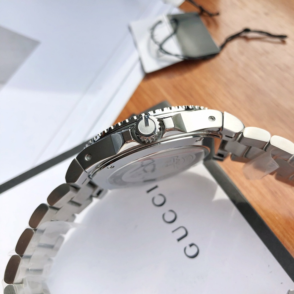 [구찌] GUCCI 다이브 워치 YA136203 쿼츠 40mm