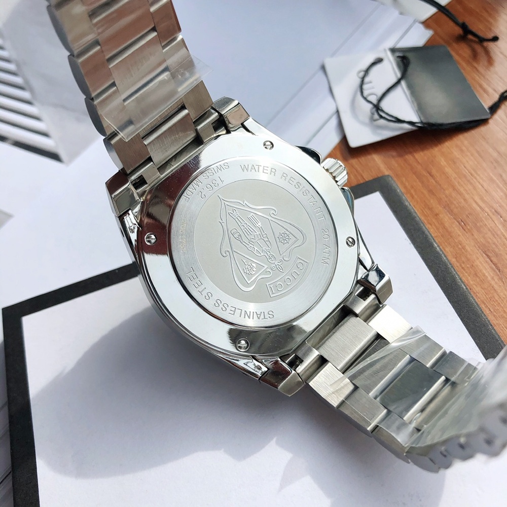 [구찌] GUCCI 다이브 워치 YA136203 쿼츠 40mm