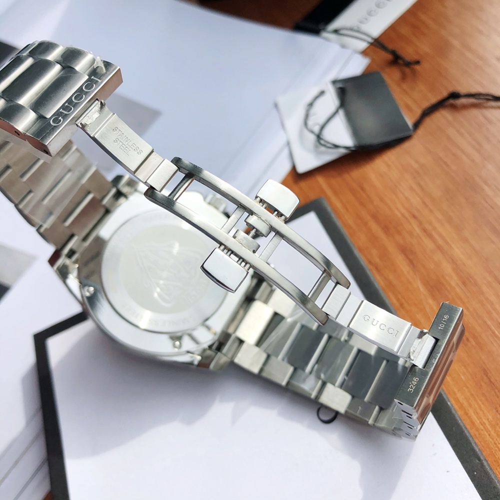 [구찌] GUCCI 다이브 워치 YA136203 쿼츠 40mm