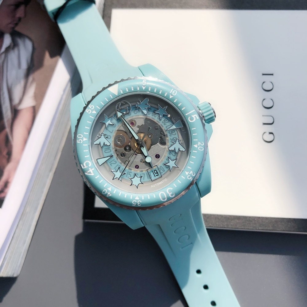 [구찌] GUCCI 다이브 워치 YA136219 우레탄 시스루 오토메틱 45mm