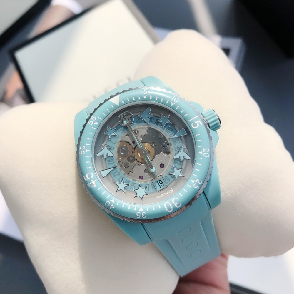 [구찌] GUCCI 다이브 워치 YA136219 우레탄 시스루 오토메틱 45mm