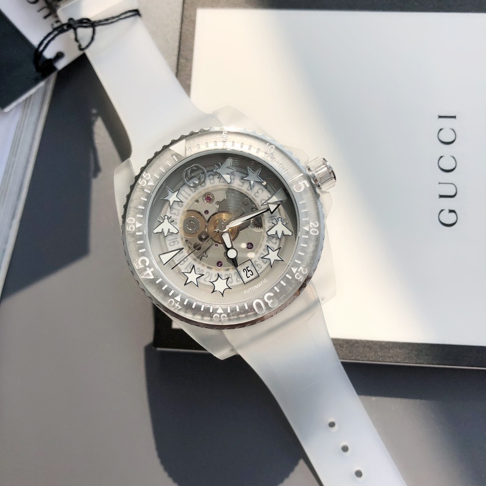 [구찌] GUCCI 다이브 워치 YA136219 우레탄 시스루 오토메틱 45mm