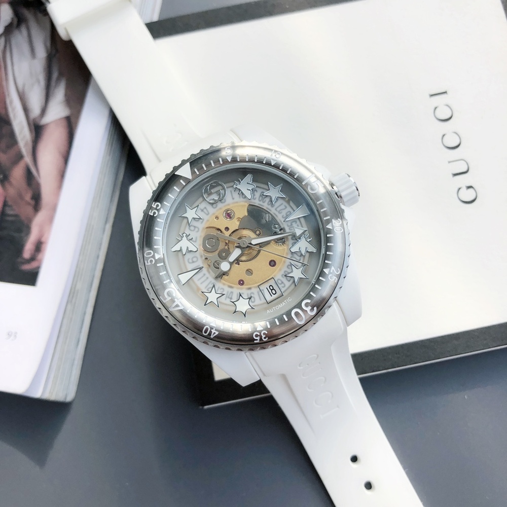 [구찌] GUCCI 다이브 워치 YA136219 우레탄 시스루 오토메틱 45mm