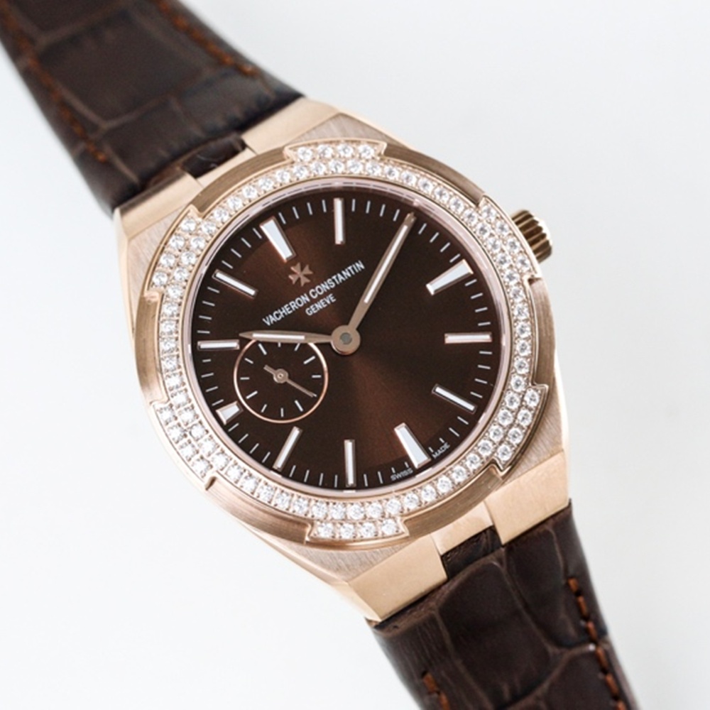 [바쉐론콘스탄틴] Vacheron Constantin OVERSEAS 셀프 와인딩 제네바 씰 2305V100A-B078  칼리버 5300 37mm