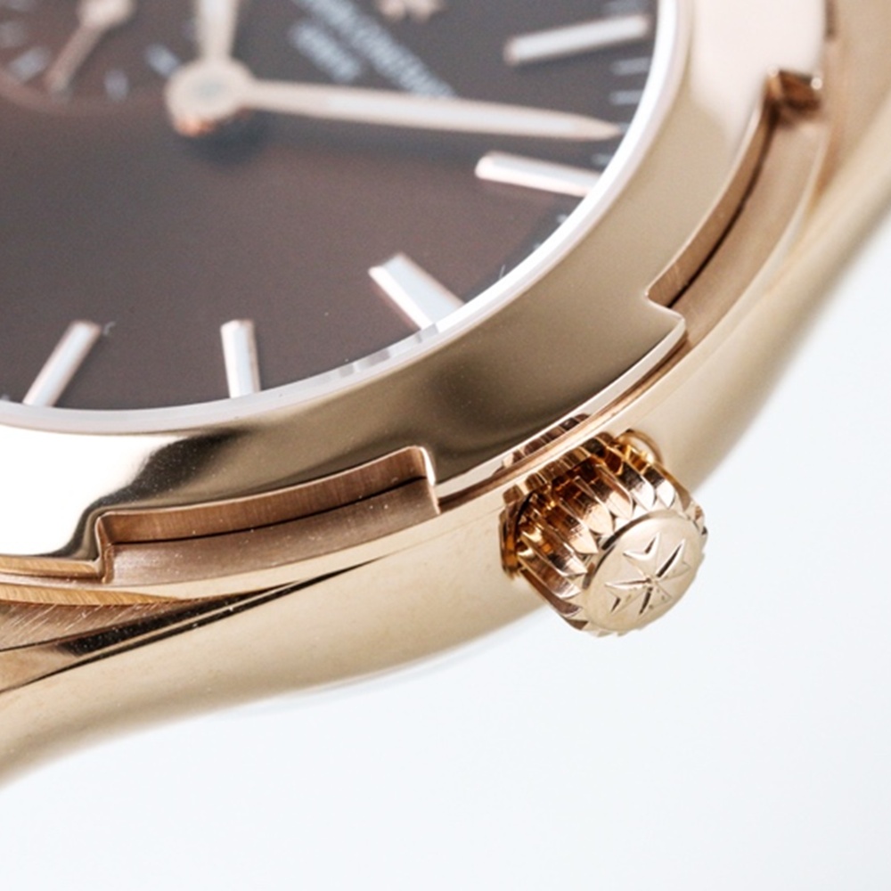 [바쉐론콘스탄틴] Vacheron Constantin OVERSEAS 셀프 와인딩 제네바 씰 2305V100A-B078  칼리버 5300 37mm