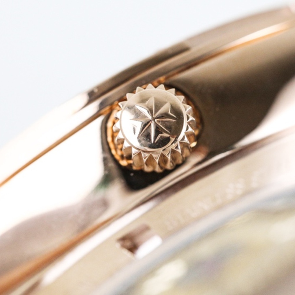 [바쉐론콘스탄틴] Vacheron Constantin OVERSEAS 셀프 와인딩 제네바 씰 2305V100A-B078  칼리버 5300 37mm