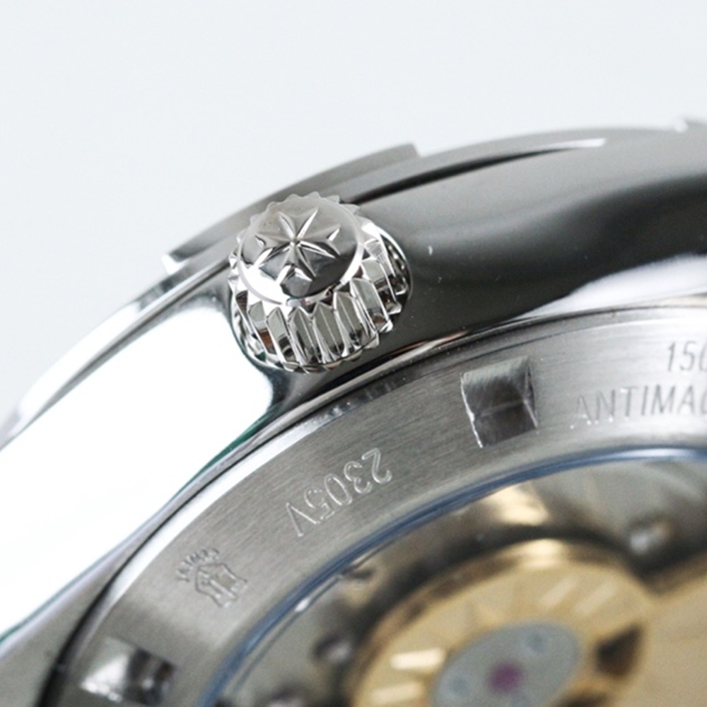 [바쉐론콘스탄틴] Vacheron Constantin OVERSEAS 셀프 와인딩 제네바 씰 2305V100A-B078  칼리버 5300 37mm