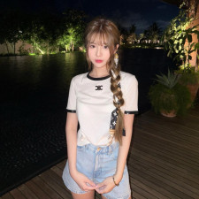 [셀린느] 트리오페 자수 시퀀스 티셔츠